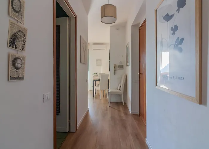 Roberta S Apartment *