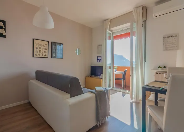 Roberta S Apartment *